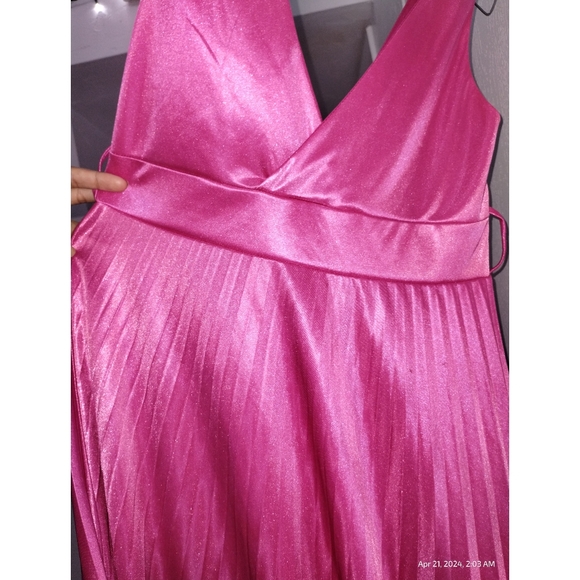 2k10-12 Dress - Picture 4 of 12